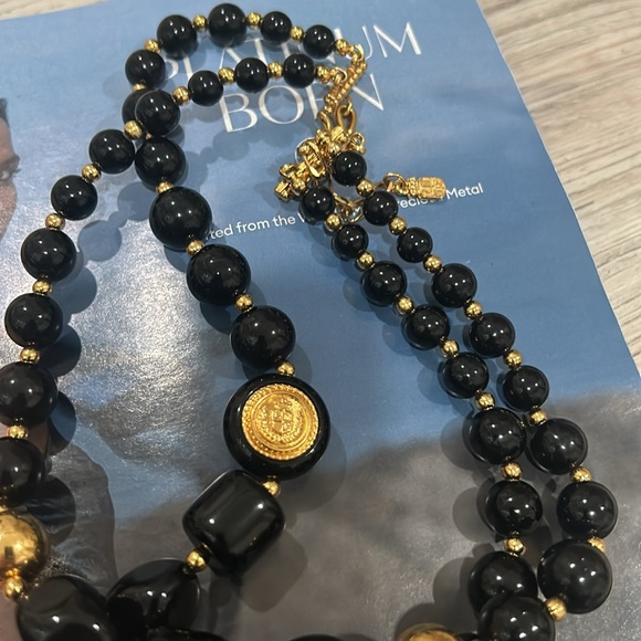 Vintage Liz Claiborne Black Plastic Gold Tone Beaded Necklace Classic Logo - Picture 5 of 8